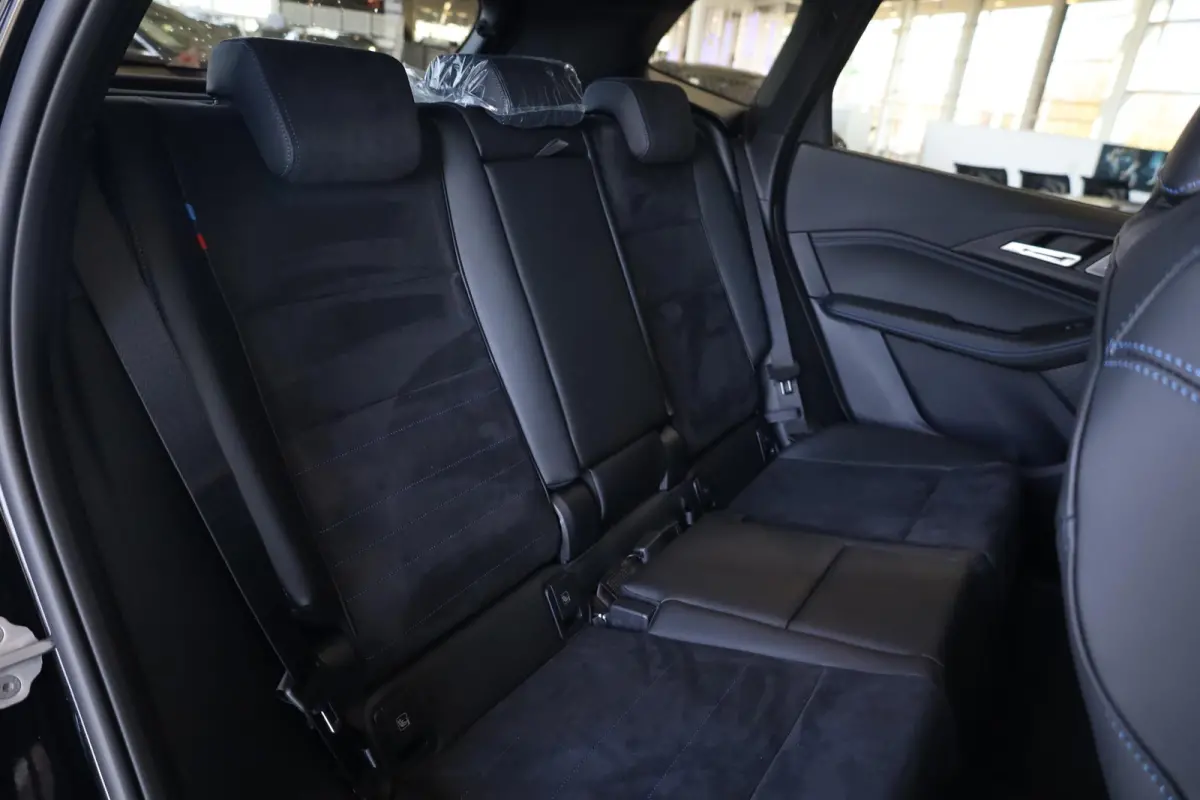 225e xDrive | M Sport Pro | Panoramadak | Head-Up Display | Harman Kardon