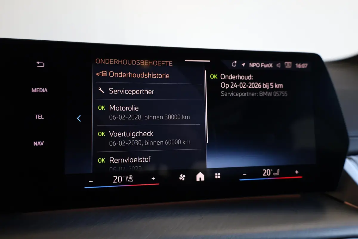 225e xDrive | M Sport Pro | Panoramadak | Head-Up Display | Harman Kardon