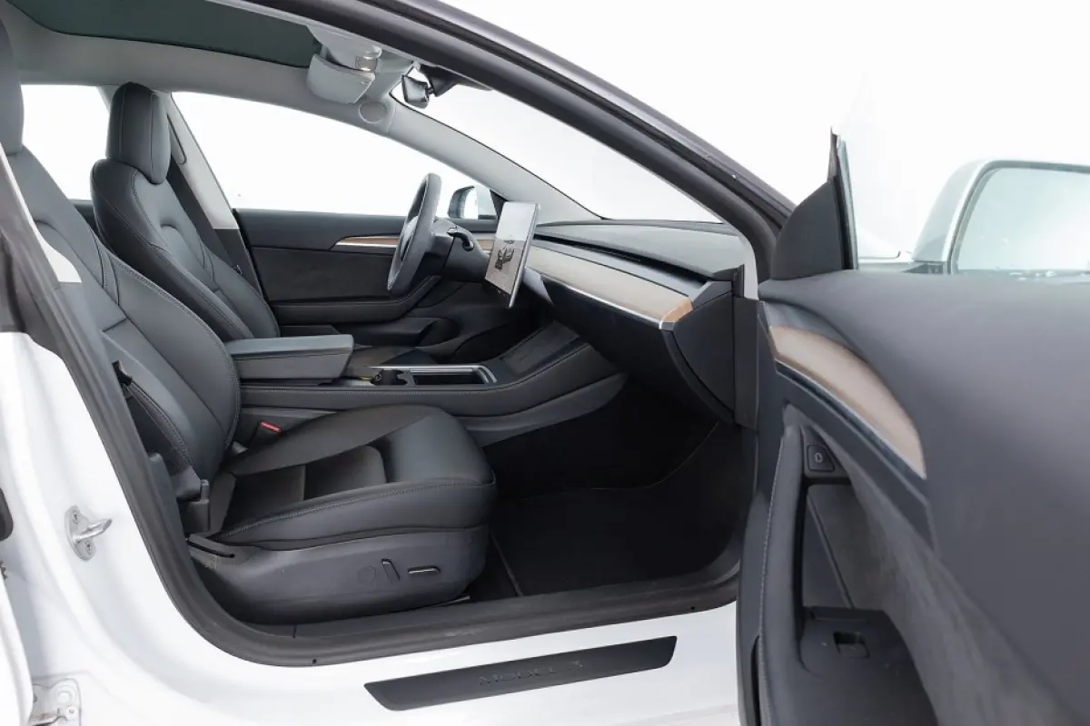 Long Range AWD 75 kWh *SOH 95%* LEDER | PANORAMADAK