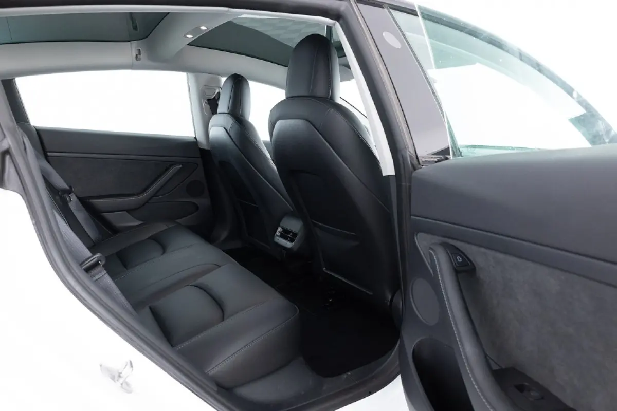 Long Range AWD 75 kWh *SOH 95%* LEDER | PANORAMADAK