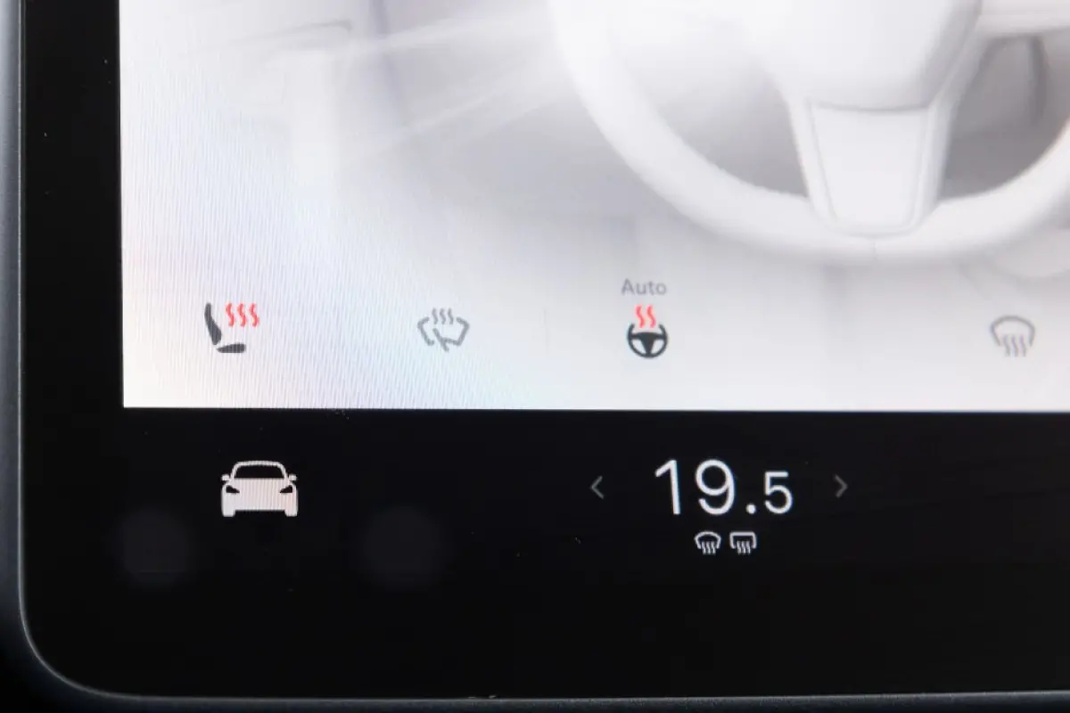 Long Range AWD 75 kWh *SOH 95%* LEDER | PANORAMADAK