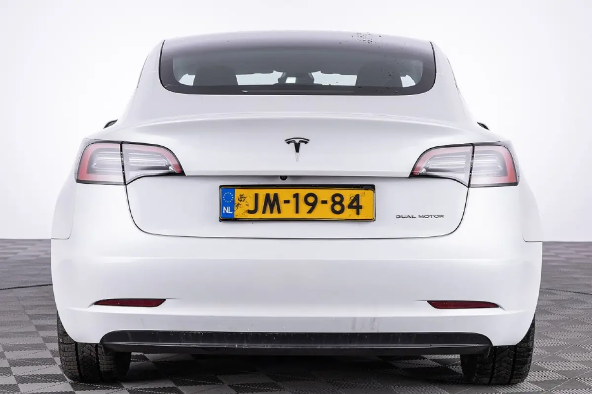 Long Range AWD 75 kWh *SOH 95%* LEDER | PANORAMADAK