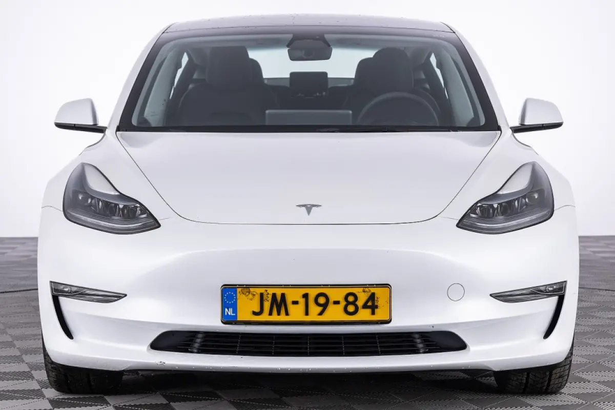 Long Range AWD 75 kWh *SOH 95%* LEDER | PANORAMADAK