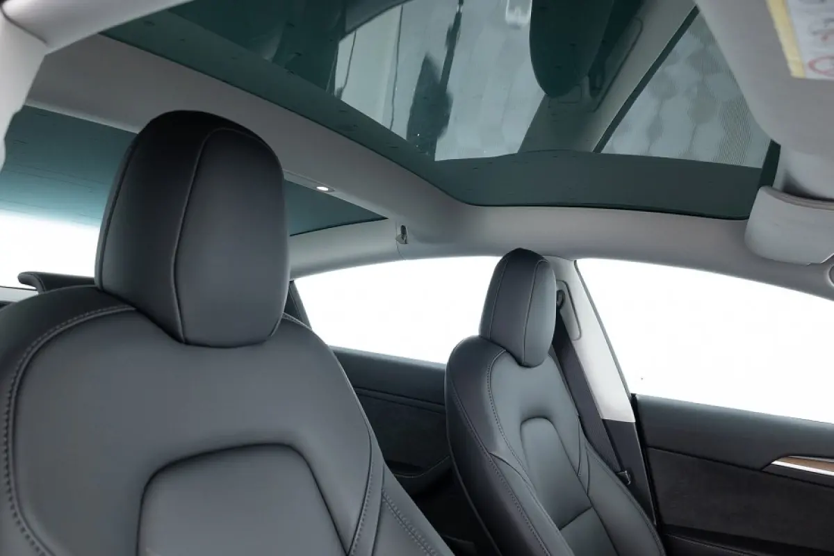 Long Range AWD 75 kWh *SOH 95%* LEDER | PANORAMADAK