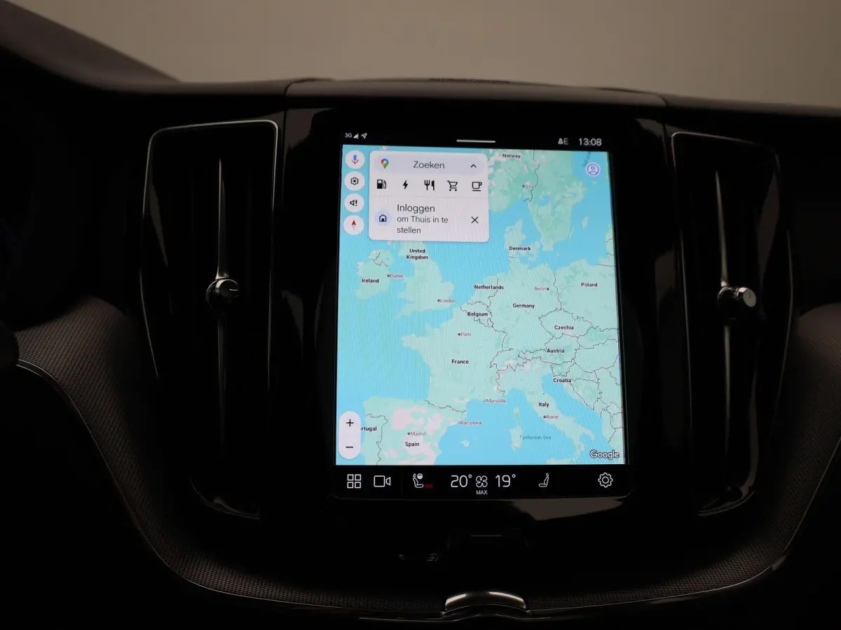 T6 Plug-in hybrid AWD Plus Dark