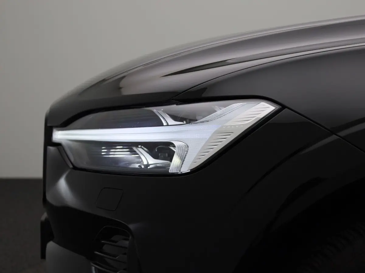T6 Plug-in hybrid AWD Plus Dark