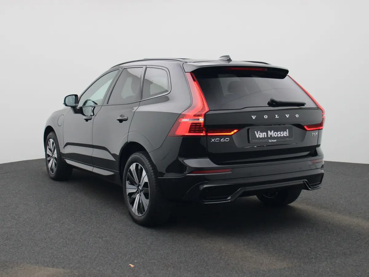 T6 Plug-in hybrid AWD Plus Dark