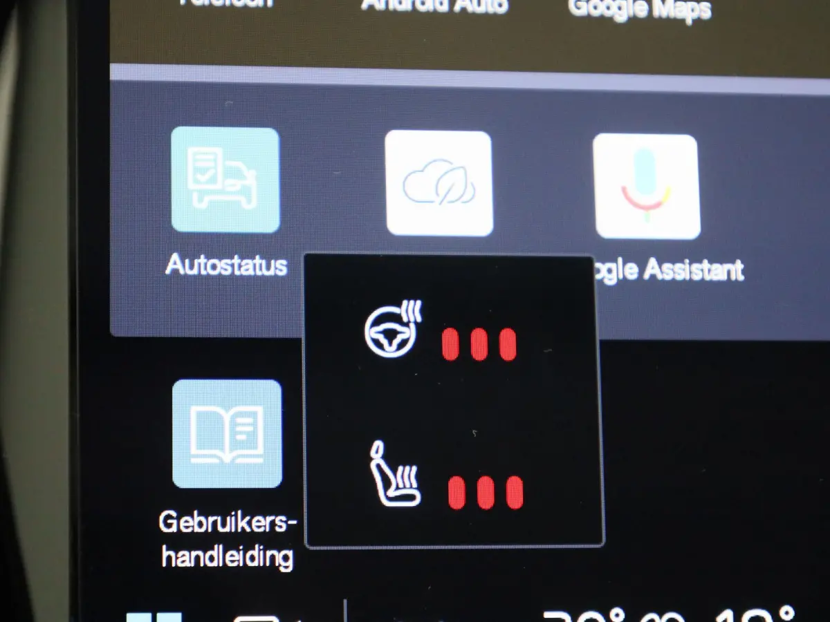 T6 Plug-in hybrid AWD Plus Dark