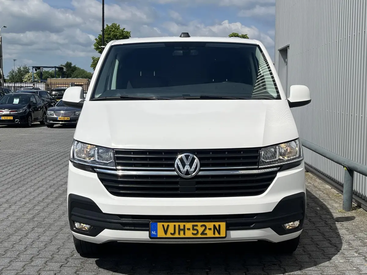 2.0 TDI L1H1*AUTOM.*A.C*CRUISE*NAVI*HAAK*CARPLAY*