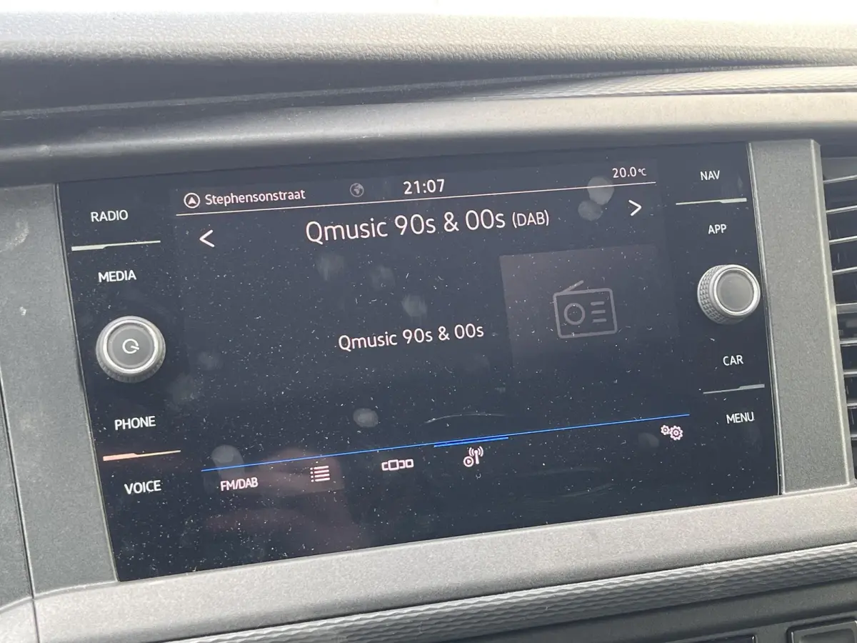 2.0 TDI L1H1*AUTOM.*A.C*CRUISE*NAVI*HAAK*CARPLAY*