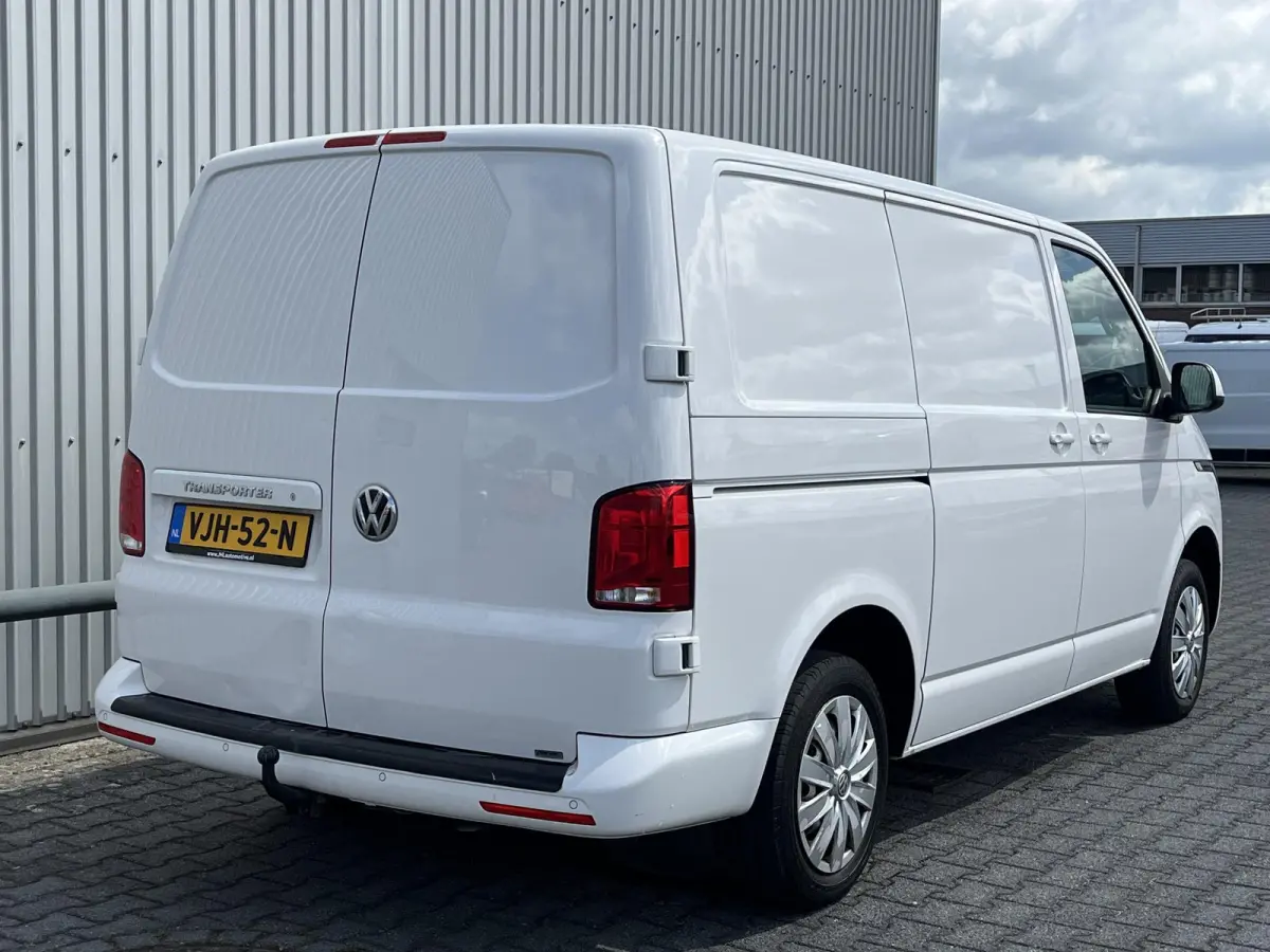 2.0 TDI L1H1*AUTOM.*A.C*CRUISE*NAVI*HAAK*CARPLAY*