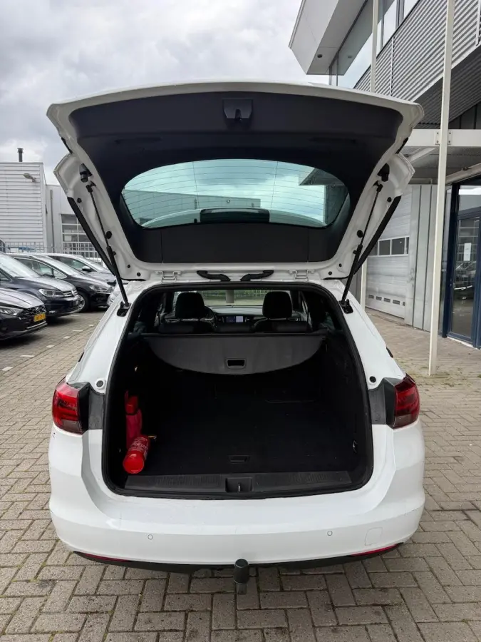 1.2 Benzine Black Edition Trekhaak