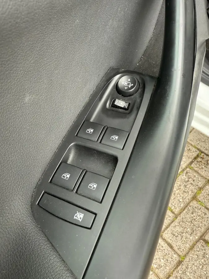 1.2 Benzine Black Edition Trekhaak