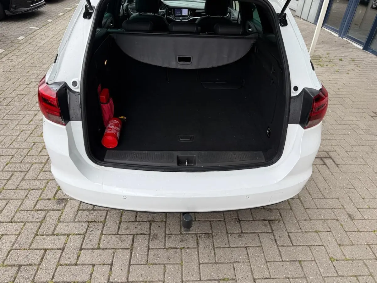 1.2 Benzine Black Edition Trekhaak