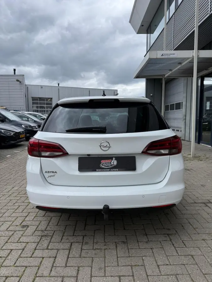 1.2 Benzine Black Edition Trekhaak