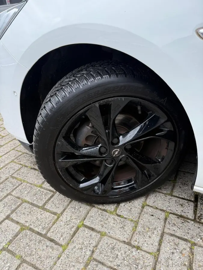 1.2 Benzine Black Edition Trekhaak