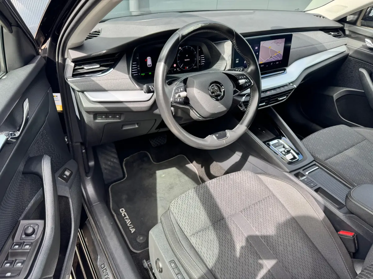 1.4 TSI iV PHEV * Digitale teller * 2x Memory * Head-Up *