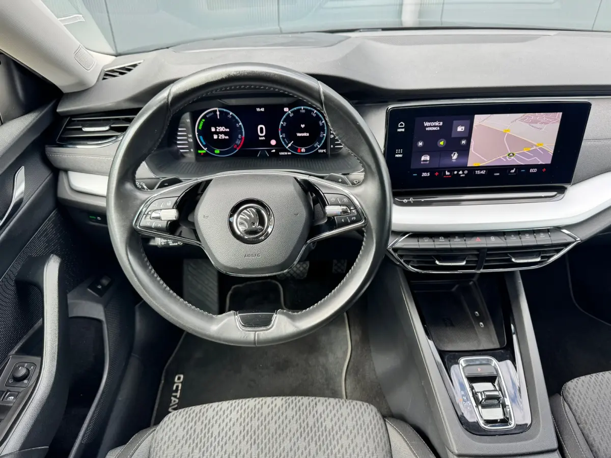 1.4 TSI iV PHEV * Digitale teller * 2x Memory * Head-Up *