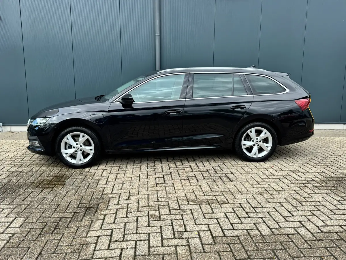1.4 TSI iV PHEV * Digitale teller * 2x Memory * Head-Up *