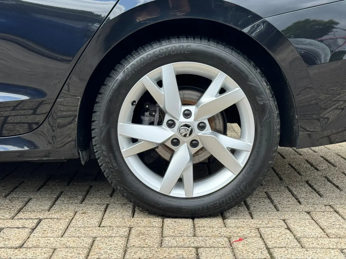 1.4 TSI iV PHEV * Digitale teller * 2x Memory * Head-Up *