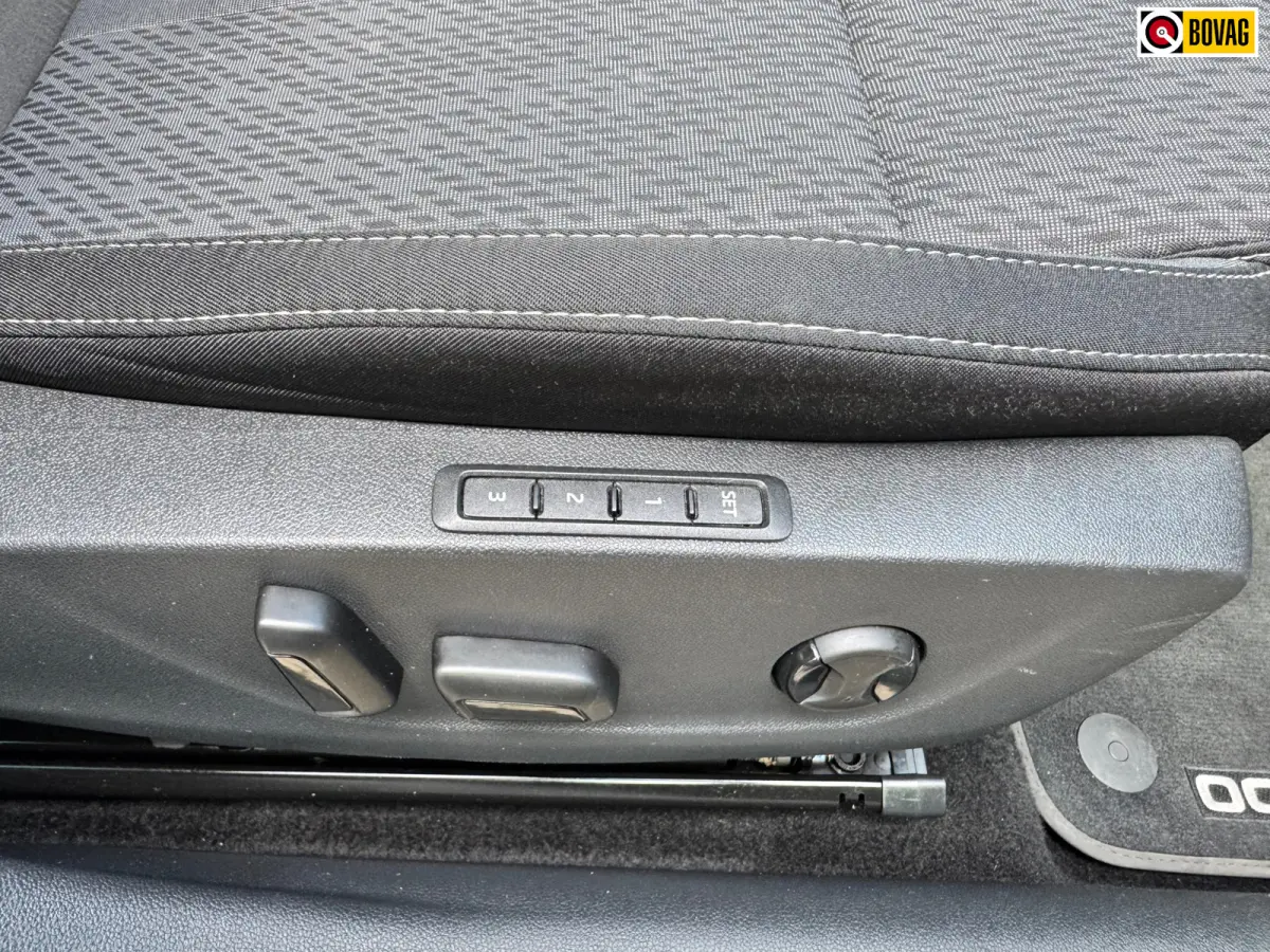 1.4 TSI iV PHEV * Digitale teller * 2x Memory * Head-Up *