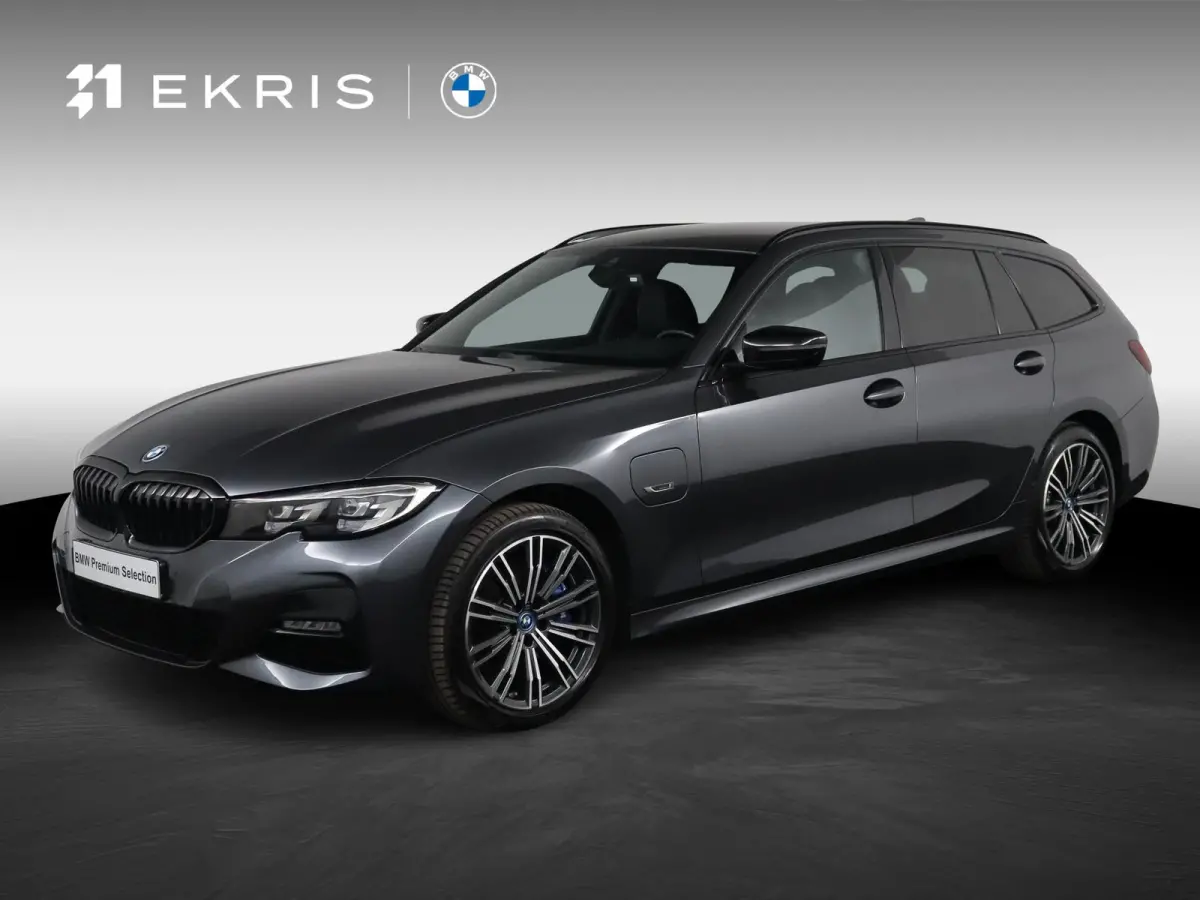 330e xDrive | SOH 100% | M sportpakket | Stoelverwarming | Driving Assistant | M Adaptief onderstel |