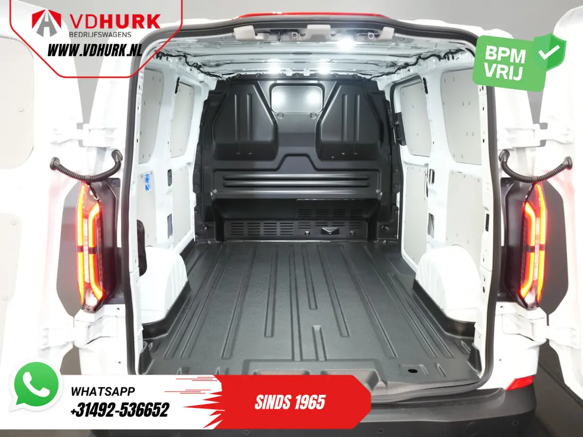 Trend 65 kWh 330 km WLTP Garantie t/m 2029/ LED/ Standkachel/ Snellader/ 2.3t Trekverm./ Stuurverw./ Stoelverw./ Carplay/ Camera/ PDC/ Cruise