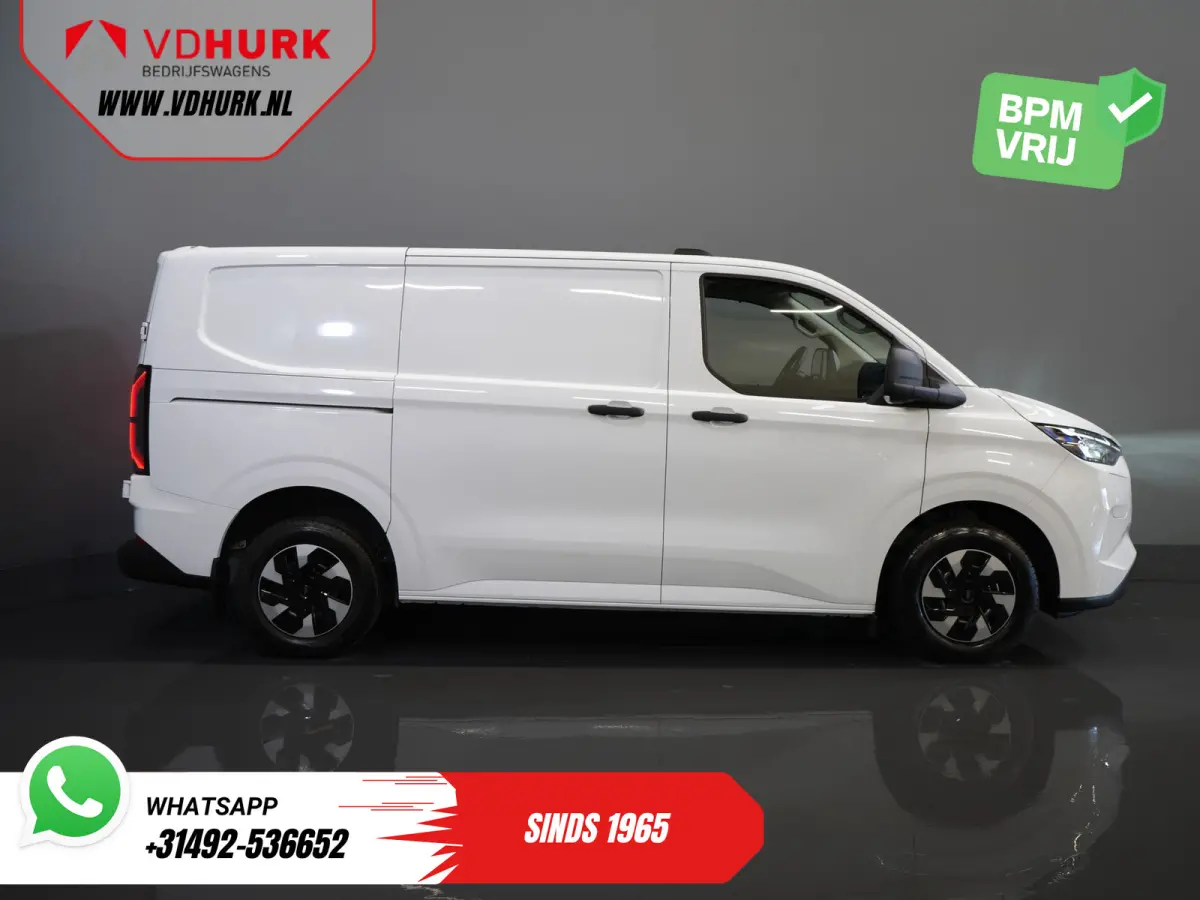 Trend 65 kWh 330 km WLTP Garantie t/m 2029/ LED/ Standkachel/ Snellader/ 2.3t Trekverm./ Stuurverw./ Stoelverw./ Carplay/ Camera/ PDC/ Cruise
