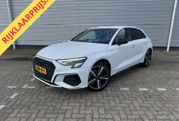 40 TFSI e Edition S-line,Leder/Alcantara,Virtueel/Camera,Carplay,Navigatie,Cruisecontrol