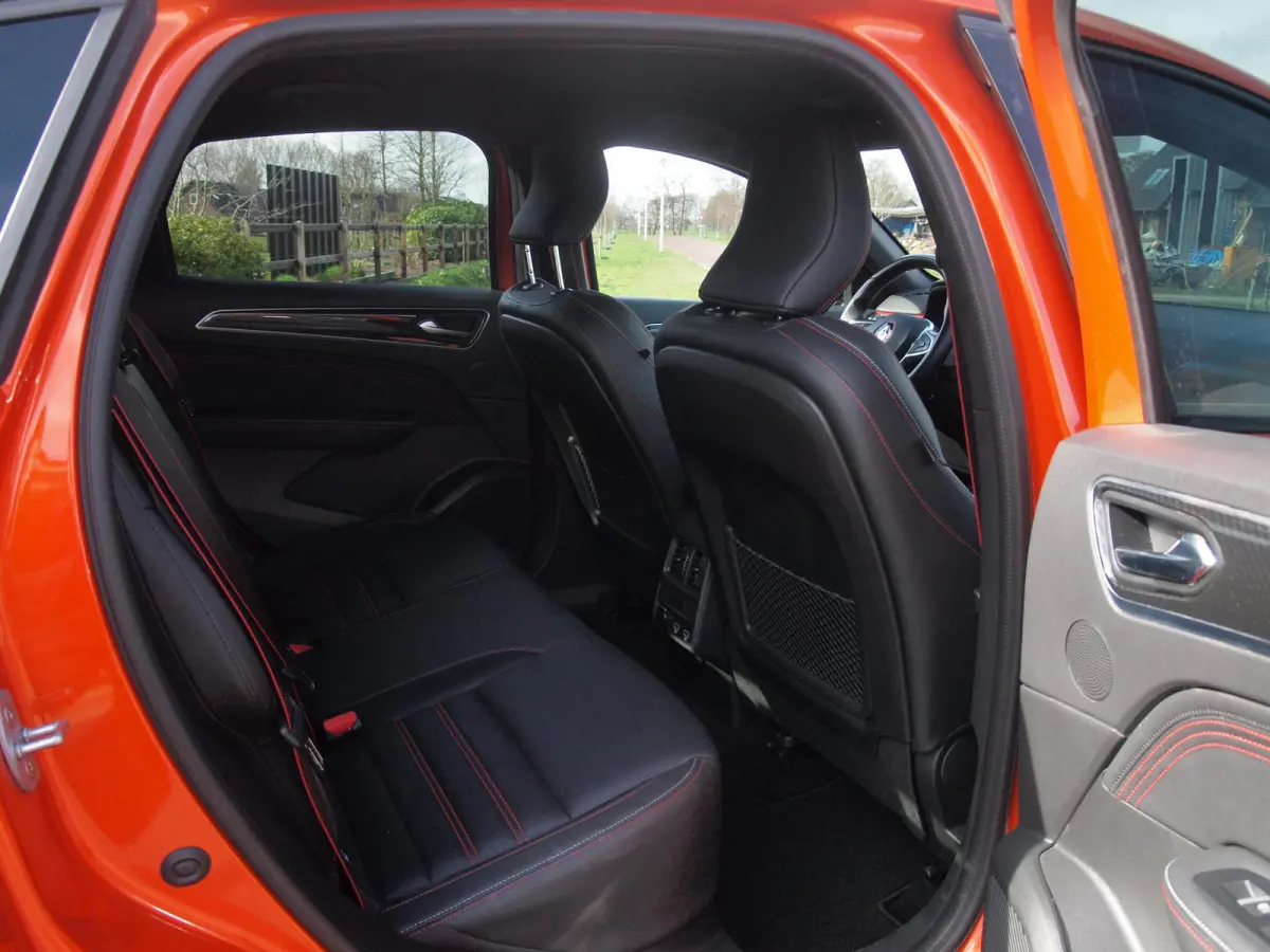 1.6 E-Tech Hybrid 145 R.S. Line | Camera | Cruise Control | Stoel/Stuurverwarming | NL-Auto