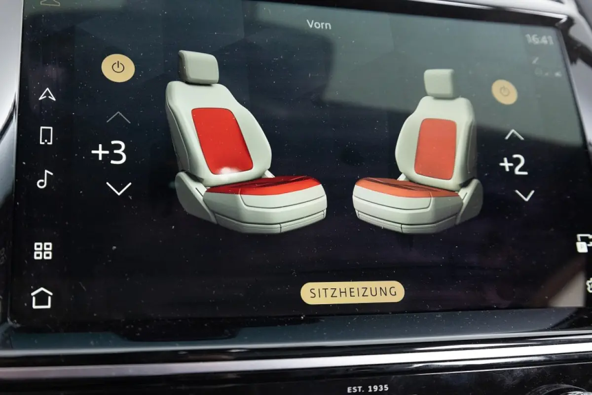 1.5 P300e AWD R-Dynamic SE | LEDER | PANORAMADAK | PHEV