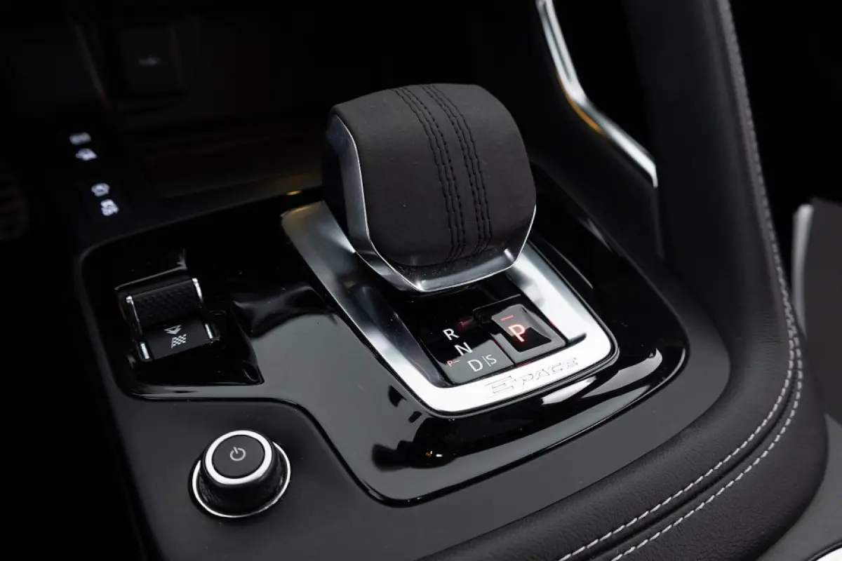 1.5 P300e AWD R-Dynamic SE | LEDER | PANORAMADAK | PHEV