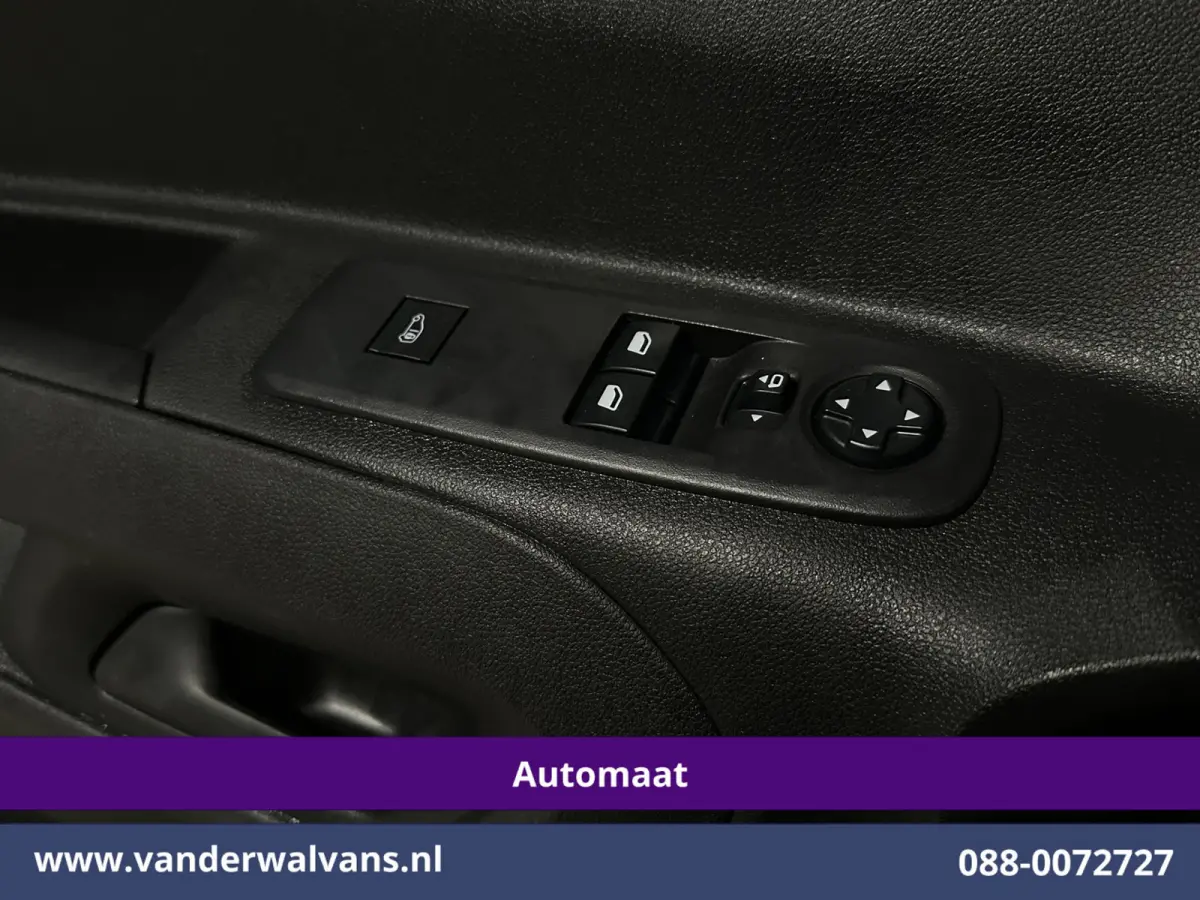 1.2 PureTech 130pk Automaat Benzine L1H1 Euro6 Airco | Navigatie | Camera | Apple Carplay | Cruisecontrol Android Auto, Parkeersensoren