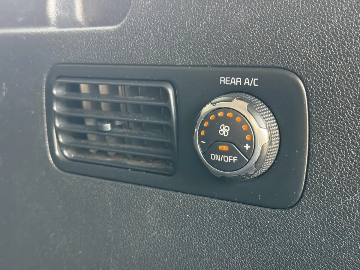 EX V6 3.3 Automaat 290pk 7-persoons | Trekhaak | 2300kg trekgewicht | Leren bekleding | Stoelverwarming | Climate & cruise control | Elektrisch verstelbare stoelen | Parkeersensoren achter |