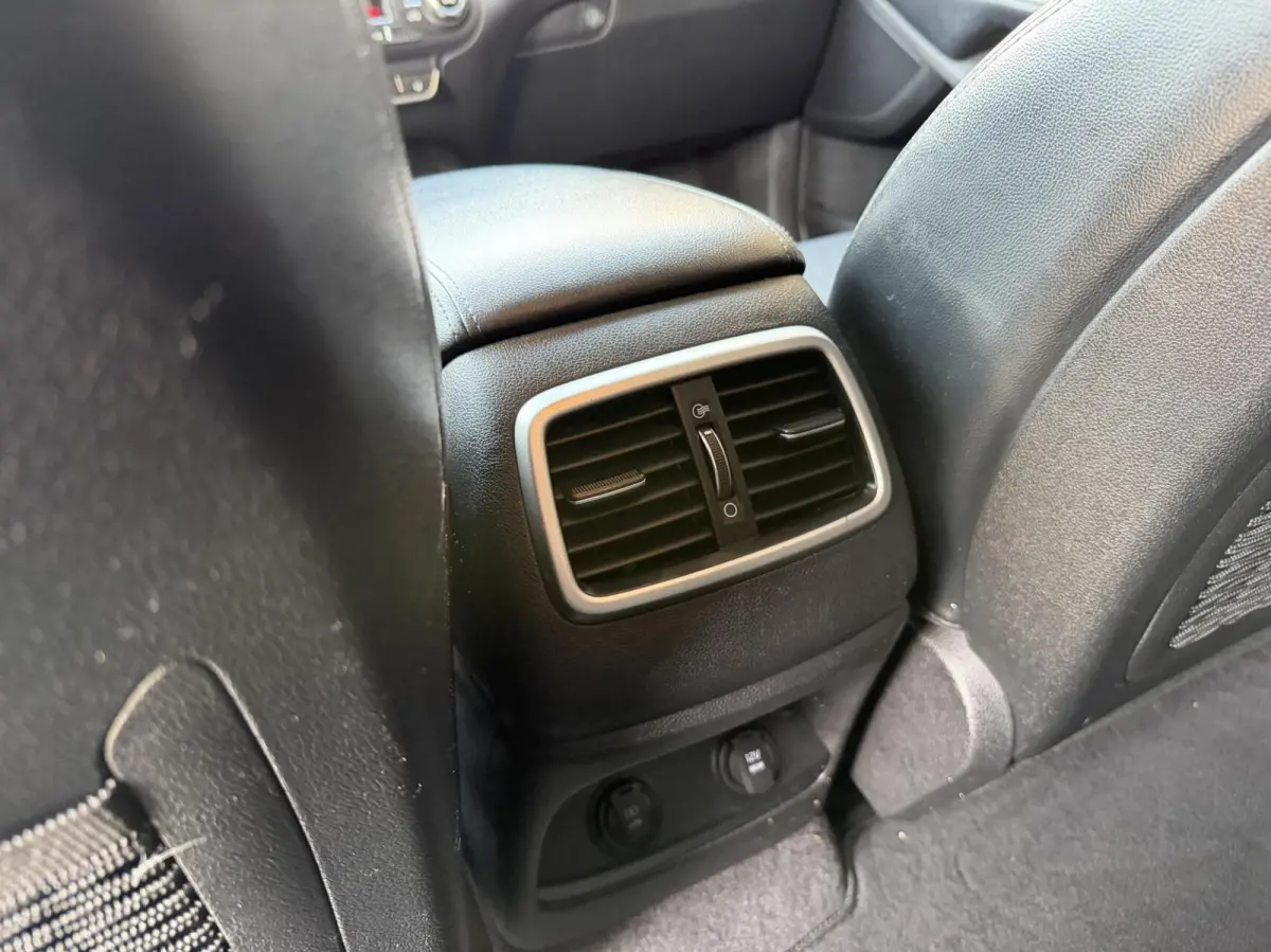EX V6 3.3 Automaat 290pk 7-persoons | Trekhaak | 2300kg trekgewicht | Leren bekleding | Stoelverwarming | Climate & cruise control | Elektrisch verstelbare stoelen | Parkeersensoren achter |