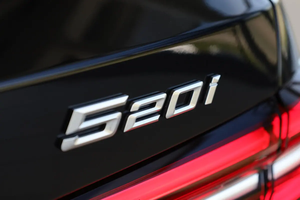 520i | M Sportpakket | Driving Assistant Plus | Harman/Kardon | Trekhaak