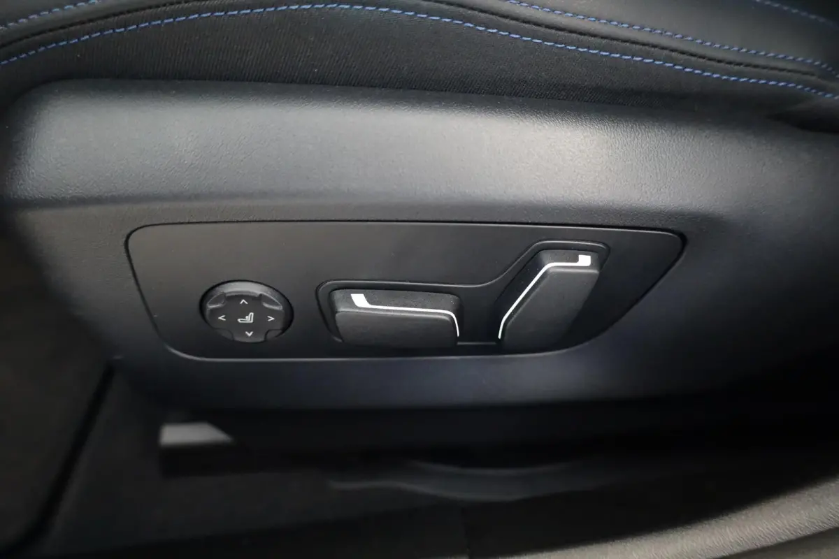 520i | M Sportpakket | Driving Assistant Plus | Harman/Kardon | Trekhaak