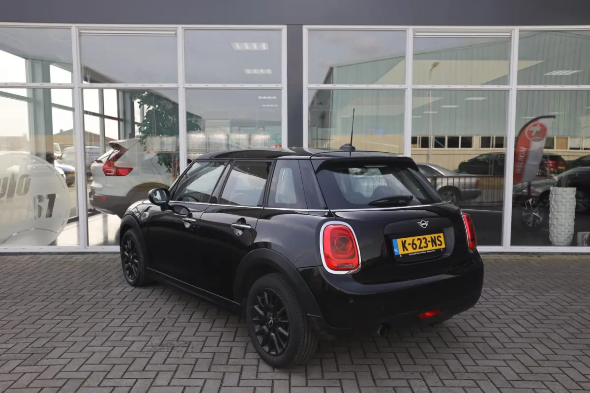 1.5 Cooper Business Edition