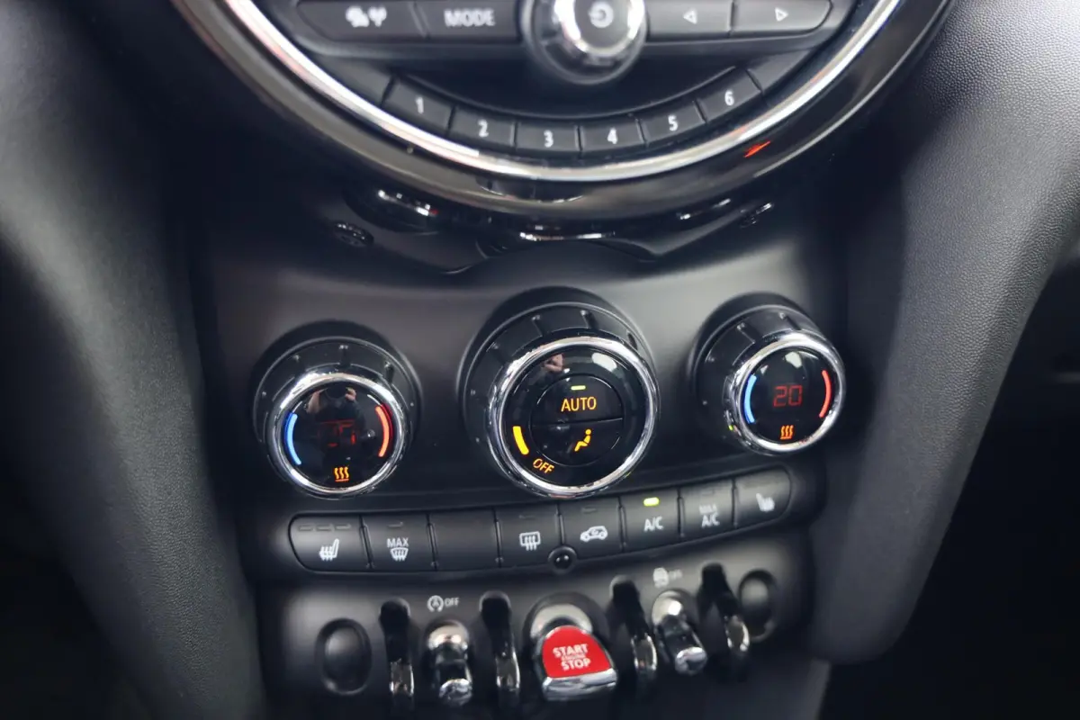 1.5 Cooper Business Edition