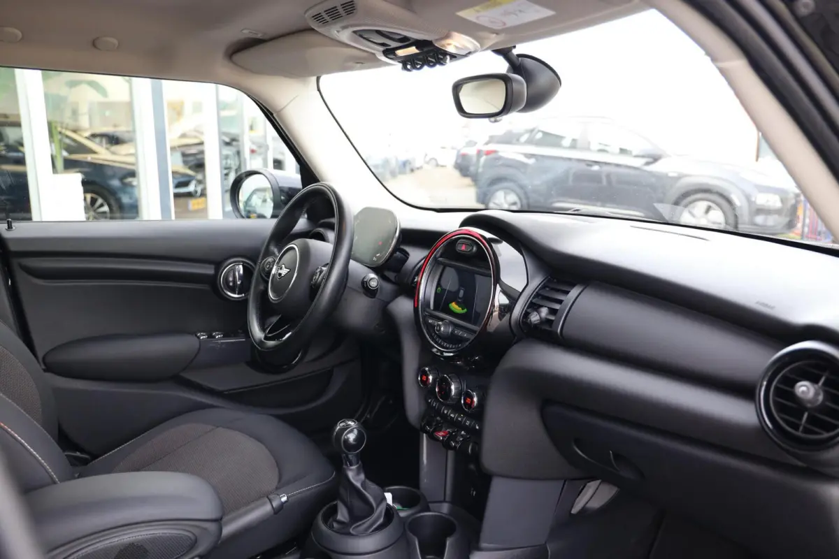 1.5 Cooper Business Edition