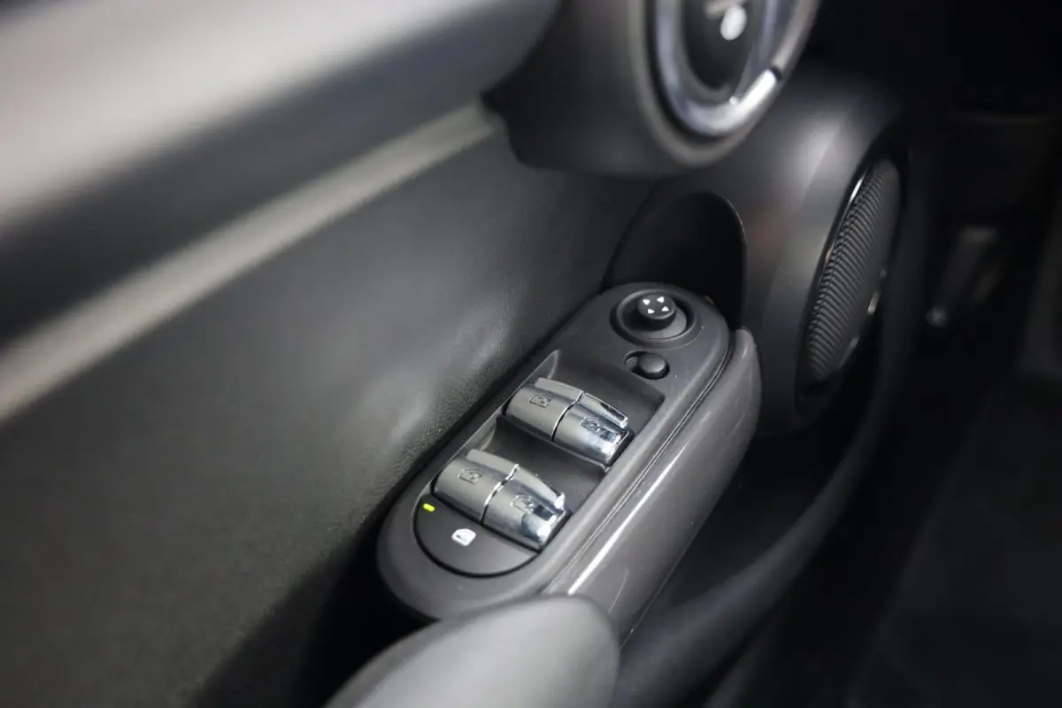 1.5 Cooper Business Edition