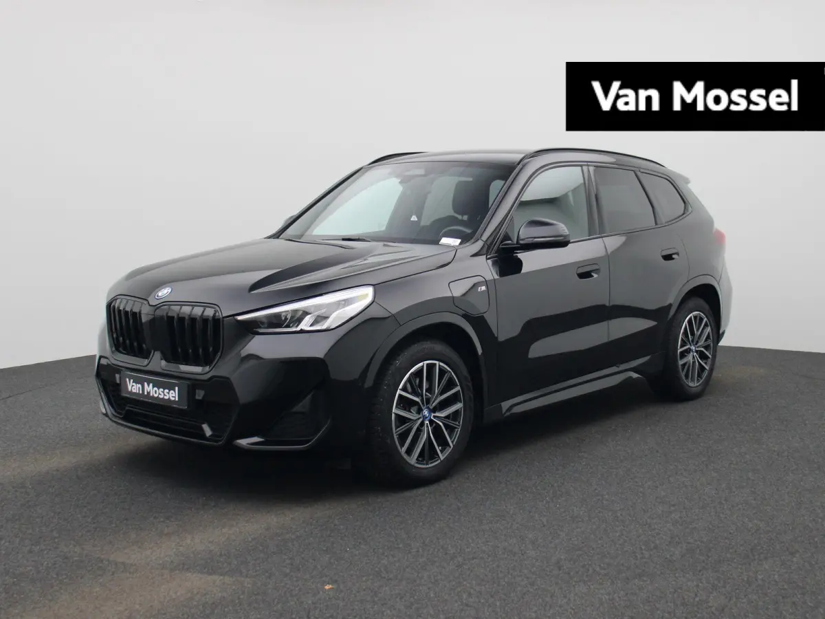 xDrive25e 180kW | Apple Carplay | Elektrische Achterklep | Led Verlichting | Achteruitrijcamera |