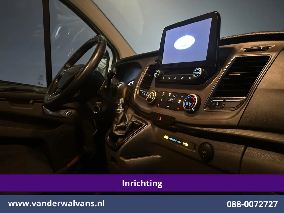 2.0 TDCI L1H1 Inrichting Euro6 Airco | Camera | LED | Cruisecontrol | Stoelverwarming | 2500kg Trekhaak Verwarmde voorruit, Parkeersensoren, Bijrijdersbank