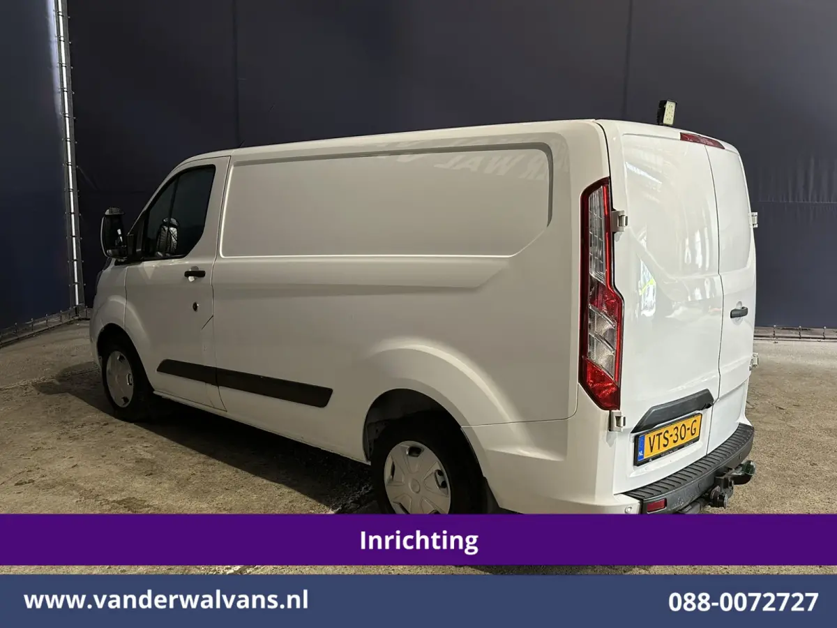 2.0 TDCI L1H1 Inrichting Euro6 Airco | Camera | LED | Cruisecontrol | Stoelverwarming | 2500kg Trekhaak Verwarmde voorruit, Parkeersensoren, Bijrijdersbank