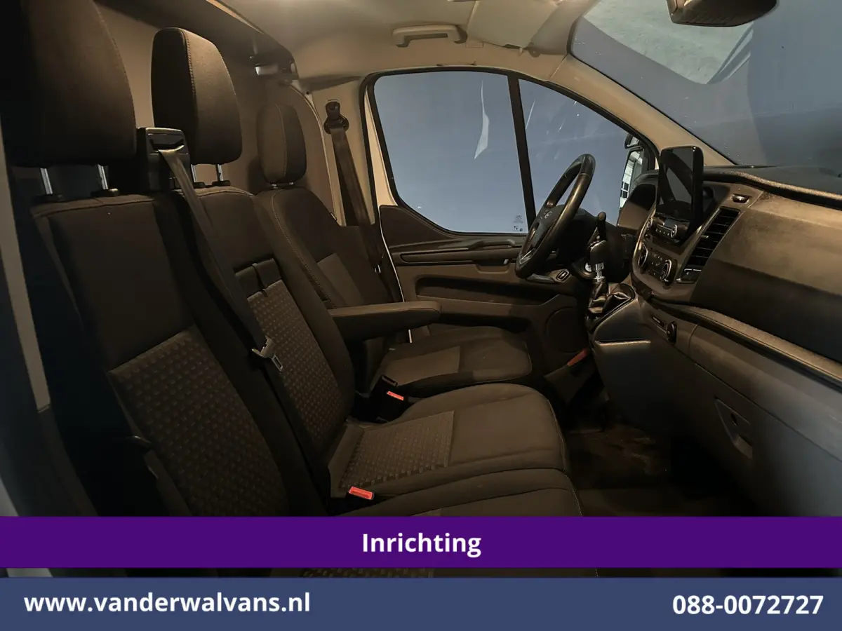 2.0 TDCI L1H1 Inrichting Euro6 Airco | Camera | LED | Cruisecontrol | Stoelverwarming | 2500kg Trekhaak Verwarmde voorruit, Parkeersensoren, Bijrijdersbank