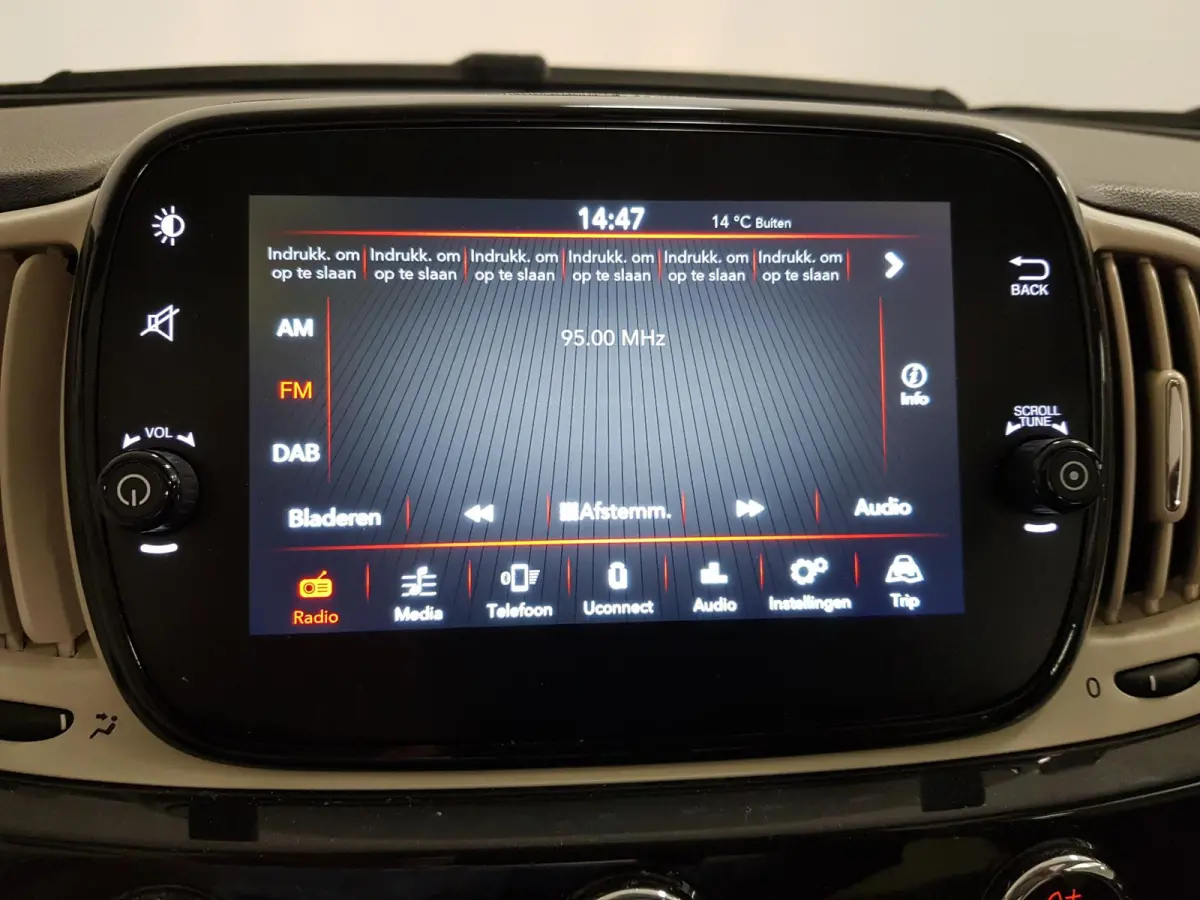 1.0 Hybrid Lounge + Navigatie Climate Control Cruise Control DAB Parkeer Sensoren Lichtmetalen velgen