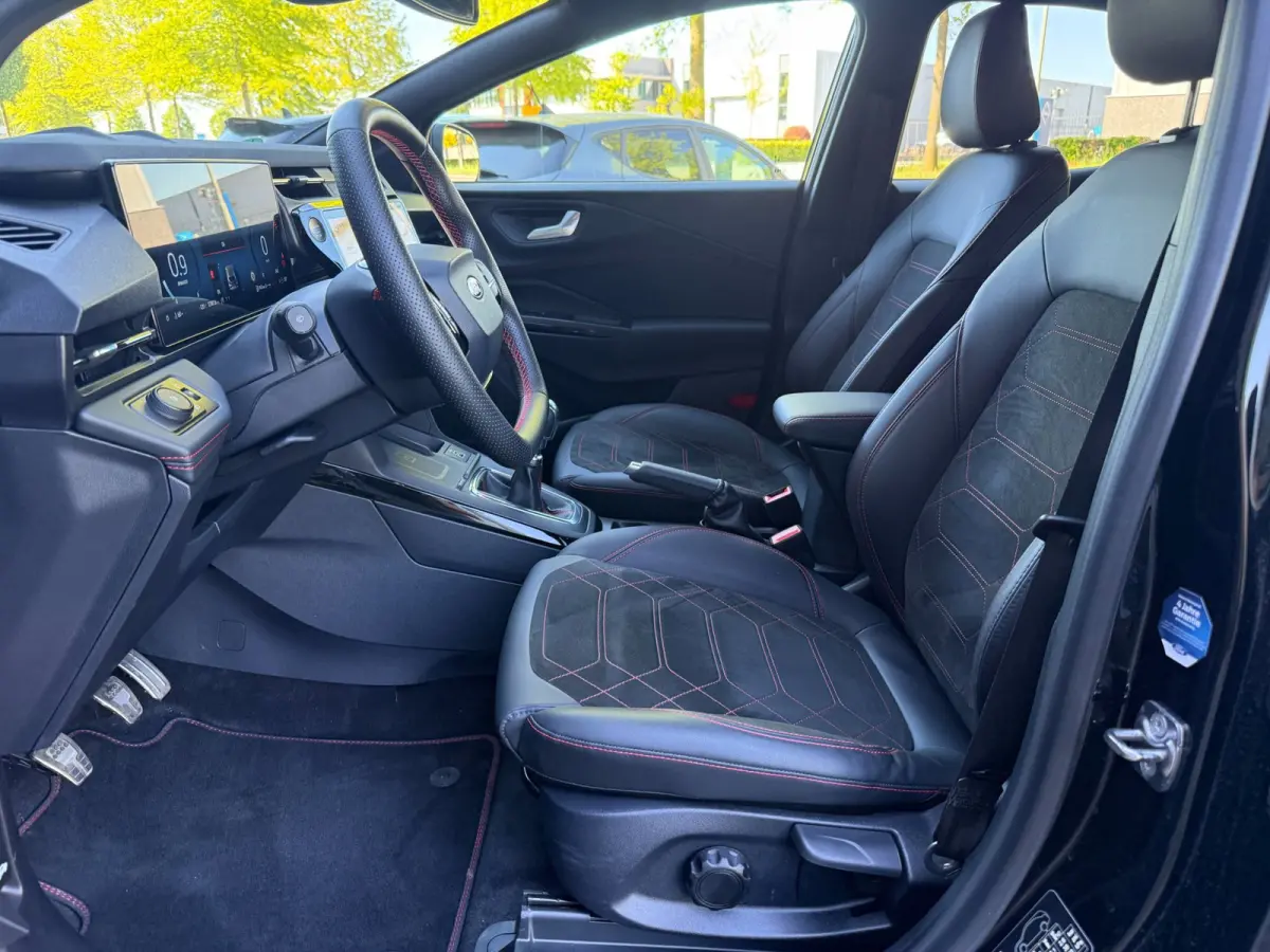 1.0 Eco 125pk ST-Line X Navi, Winter, 360-gr camera, Elk klep etc. etc.