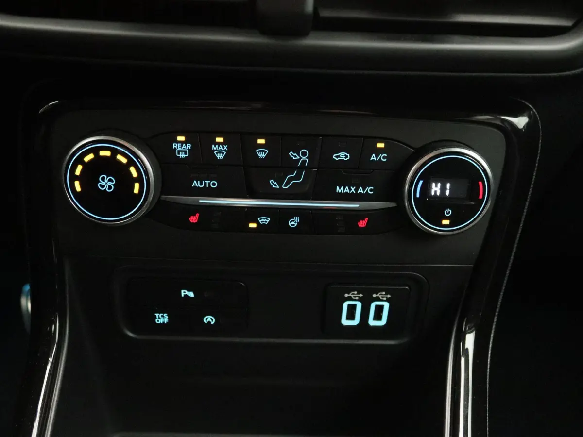 1.0 EcoBoost ST-Line | Winter-Pack | Achteruitrijcamera | Cruise Control | Lichtmetalen Velgen |