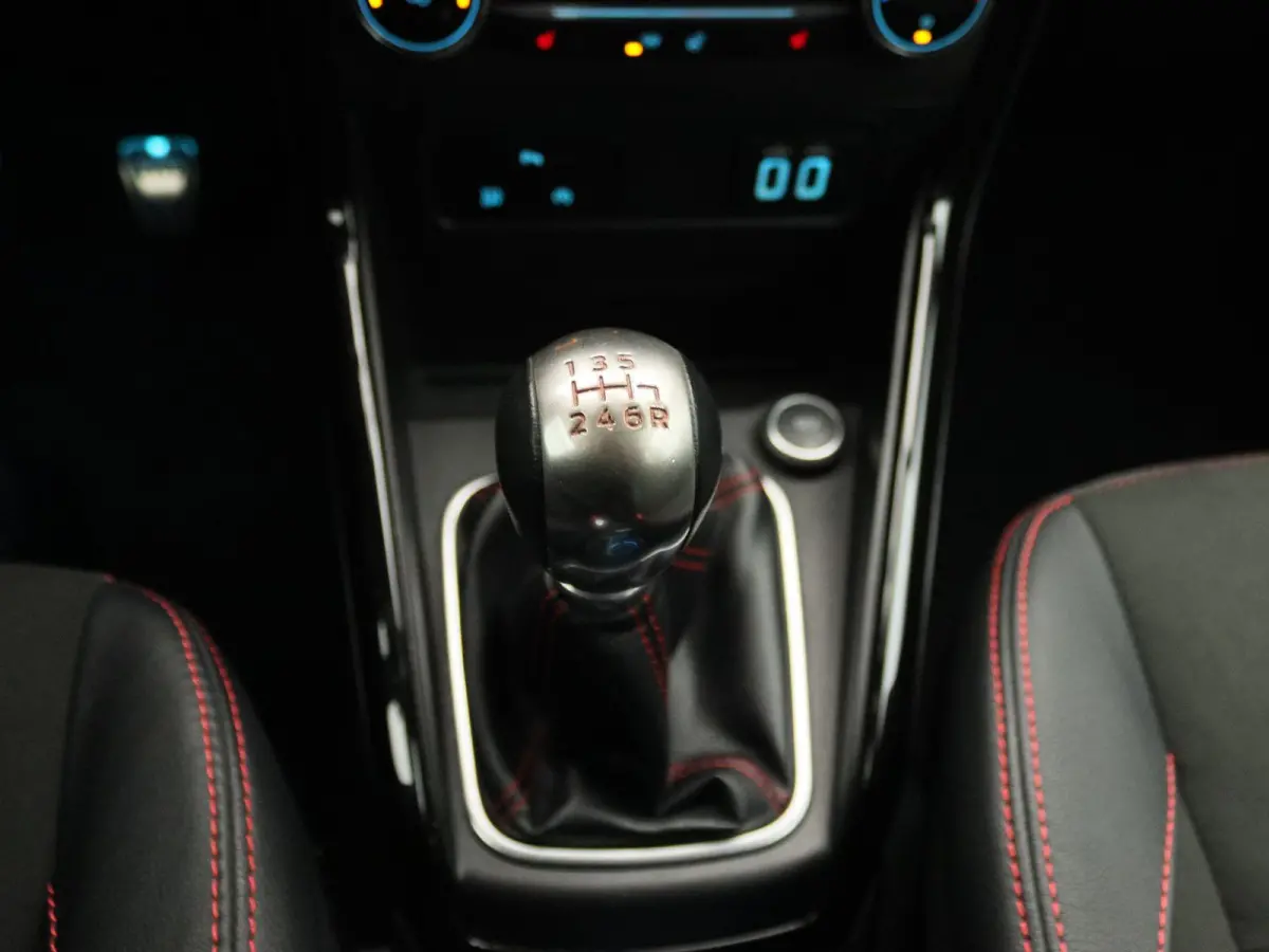 1.0 EcoBoost ST-Line | Winter-Pack | Achteruitrijcamera | Cruise Control | Lichtmetalen Velgen |