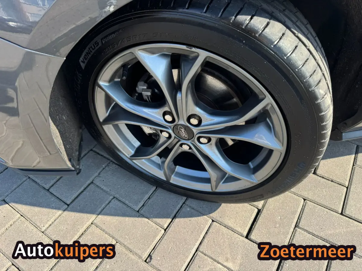 1.0 EcoBoost Titanium Business